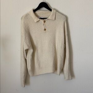 Men's Off-White Knit Polo Sweater with Button Placket